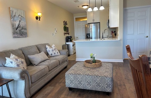 Smith Mountain Lake Condo | Condo with great Lake views. Come stay with us on your vacation ￼