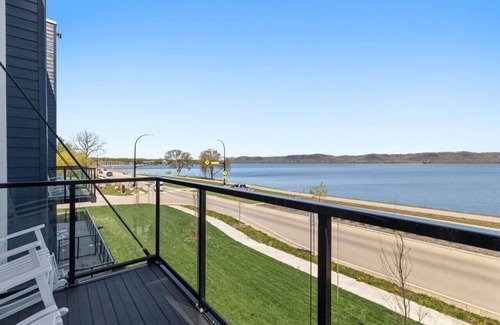 Lake City Condo | Condo with stunning views of Lake Pepin - Unit 203