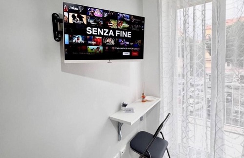 Prenestino-Centocelle House | Confort room with private bath in Rome, Metro C