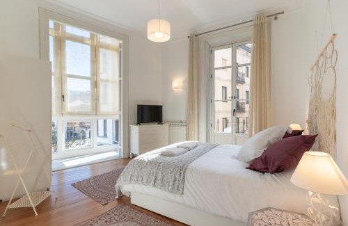 San Francisco Apartment | Confort y Diseño con Vistas al Casco Viejo