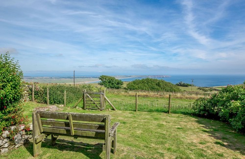 Mynytho Cottage | CONION GANOL, pet friendly, character holiday cottage in Aberdaron