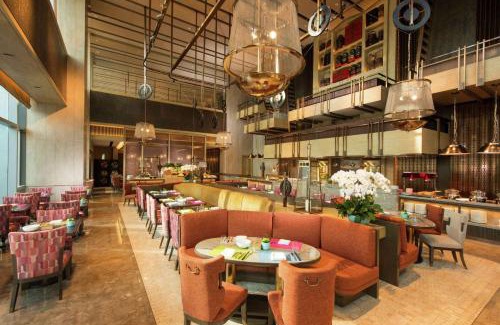 Zhujiang New Town Hotel | Conrad Guangzhou - Free shuttle between hotel and Exhibition Center during Canton Fair & Exhibitor registration Counter