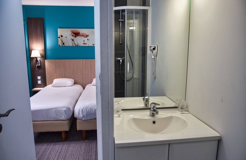 Cleon Hotel | Contact Hotel Le Seino Marin