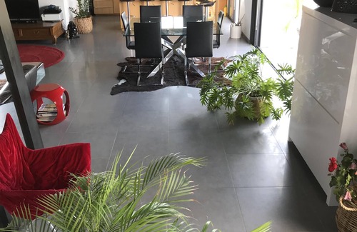 Montboucher-sur-Jabron House | Contemporary architect villa with flat roofs, recent 3 years