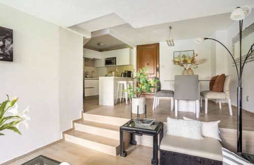 Colonia Cuauhtemoc Apartment | Contemporary 2BR Apartment Near Angel de la Independencia and Reforma avenue