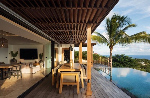 Gouverneur Villa | Contemporary 4 BDRM Villa w 2 Pools