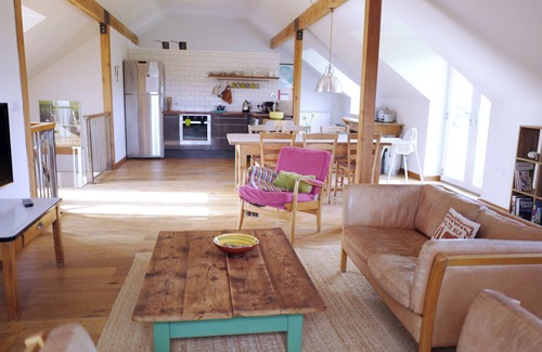 Colyton Cottage | Contemporary barn in the East Devon countryside, close to the coast.