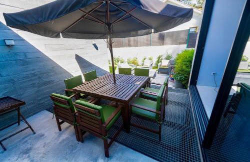 Viana do Castelo Villa | Contemporary Beach House Cabedelo