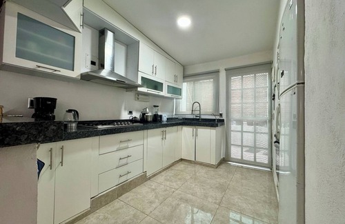 Cuernavaca Apartment | Contemporary duplex with pool