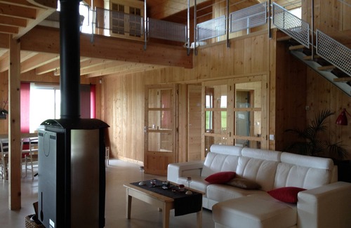 Fresnay-le-Gilmert House | Contemporary wooden house