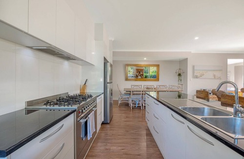 Mudjimba Apartment | Contemporary Home in the Heart of Mudjimba