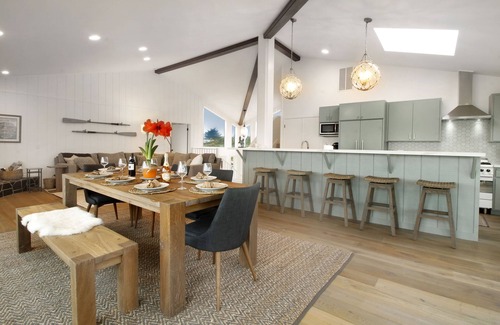 Dillon Beach House | Contemporary Home overlooking the Pacific Ocean