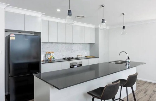 North Wagga Wagga House | Contemporary Living in the CBD