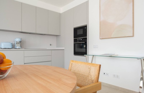 Lagos Apartment | Contemporary modern apartment [119]
