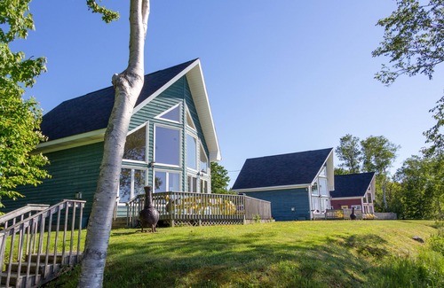 Weymouth Cottage | Contemporary ocean front cottage on the shore of the highest tides in the world.