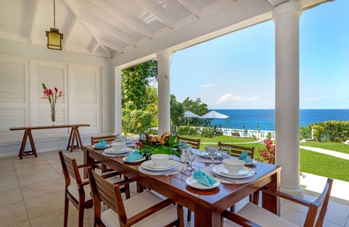Summerfield Villa | Contemporary Ocean View Villa
