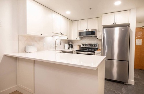 Upper Village Apartment | Contemporary Renovation - Ski in Ski Out