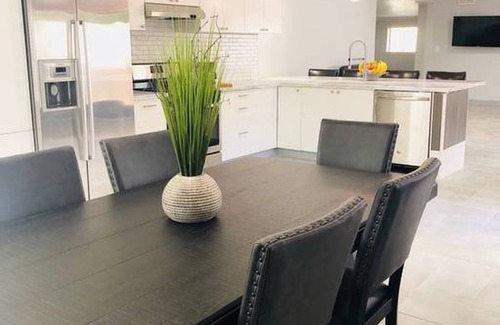Carmichael House | Contemporary , State-of-the-art , Work Friendly