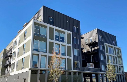 San Rafael Apartment | Contemporary Studio in Denver