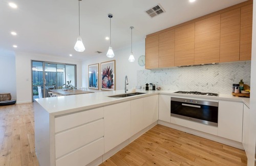 Marryatville House | Contemporary Townhouse near Norwood