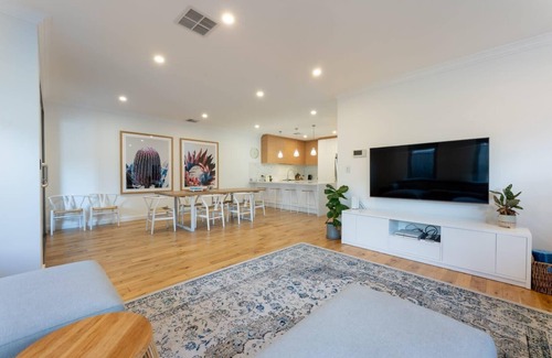 Marryatville House | Contemporary Townhouse near Norwood