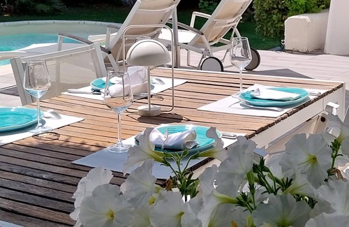 Montfavet Villa | Contemporary villa about 220m2 swimming pool