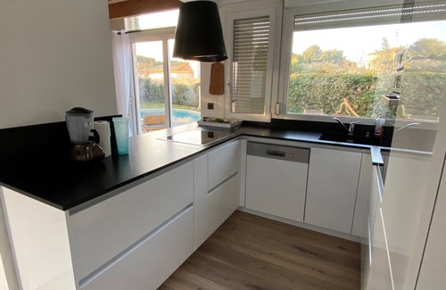 Le Grau-dʼAgde Villa | Contemporary villa close to the beach