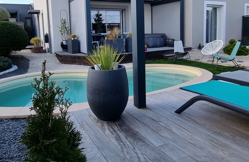 Gaillac House | Contemporary villa with swimming pool