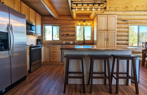 Winter Park Highlands House | Continental Divide Views! New Log Home w/Hot Tub!