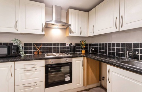 Easton Apartment | Contractor*Long Stays Discounts*Parking