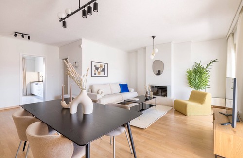Khalandrion Apartment | Convenient 3BR Apartment in Chalandri