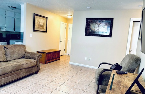 Johnson House | Convenient, and Clean Home 1BR