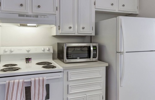 Rosewood House | Convenient Capital-City Getaway