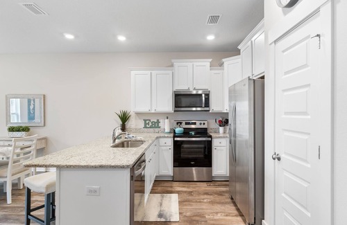 Pine Forest House | Convenient Location with Community Pool