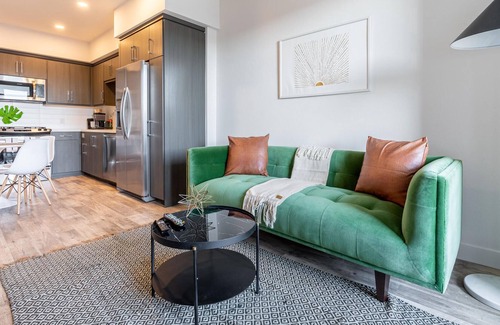 NoHo Arts District Apartment | Convenient North Hollywood 1BR w/ Gym + Parking