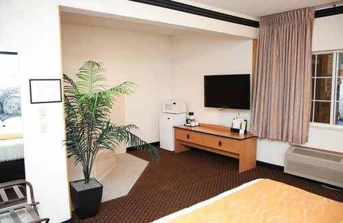 Atlantic Hotel | Convenient Room w/Free Breakfast, Ideal for Business Travelers just off Hwy 6