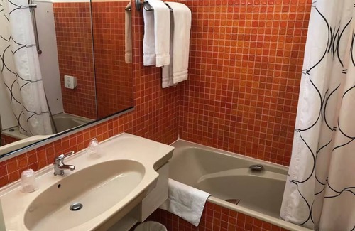 Saint-Priest Hotel | Conveniently Located Hotel near Eurexpo and Old Lyon at the gates of Lyon