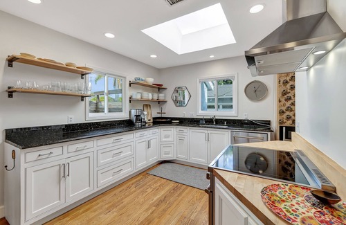East Side Costa Mesa House | Conveniently Located, Coastal Cottage