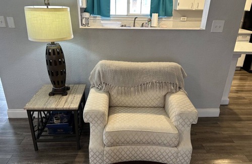 Beverly Green House | Convention/Airport Close 5beds 1 story Pets Pay