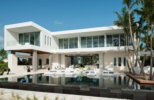 Leeward Settlement Villa | Cool beachfront fully staffed villa with unique architecture