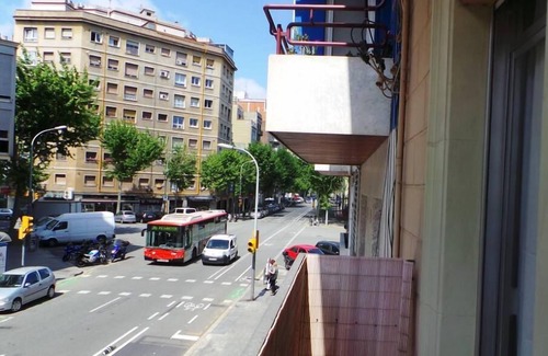 Poblenou Apartment | COOL FLOOR IN POBLENOU NEAR THE METRO AND THE BEACH MAR BELLA !