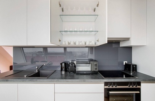 Margareten Apartment | Cool Maisonette 2BR apartment with Elevator by Blueground