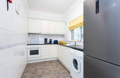 Praia da Luz Apartment | CoolHouses Algarve Luz | Palm Bay Fiji 11