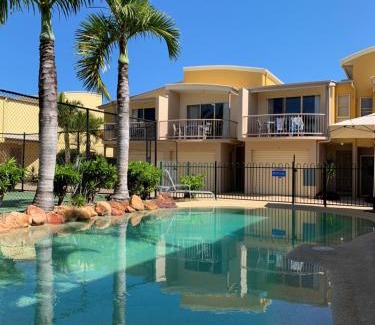 Coolum Beach Apartment | Coolum Beach Getaway Resort