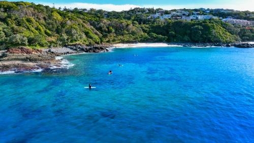 Coolum Beach Apartment | Coolum luxury apartment with king bed and ocean views