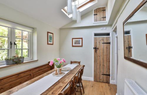 Tetbury House | Coombers Mead Cottage