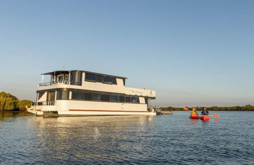 Coomera Boat Rental | Coomera Houseboats