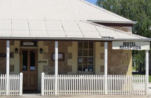 Penola Hotel | Coonawarra Motor Lodge