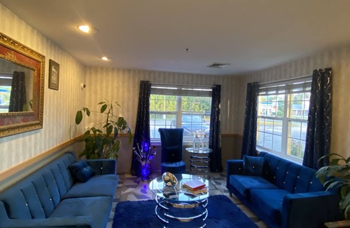 Lancaster Hotel | Coos Motor Inn