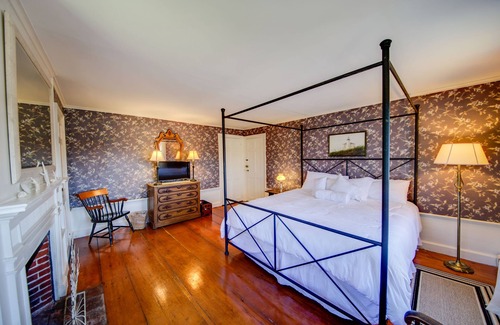 Wellfleet Hotel | Copper Swan